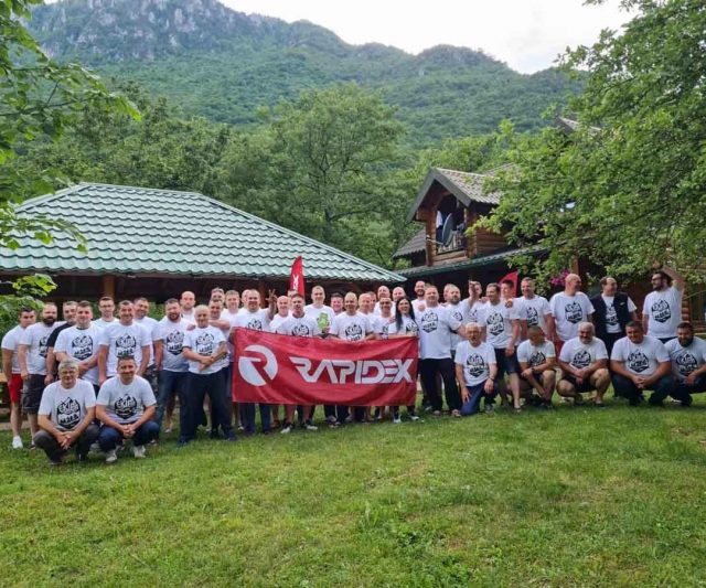Valeo prezentacija, uz rafting Tarom