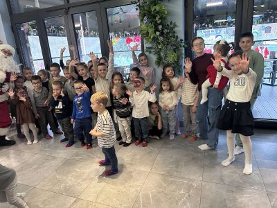 DEDA MRAZ U RAPIDEX-U – PAKETIĆI PUNI OSMEHA